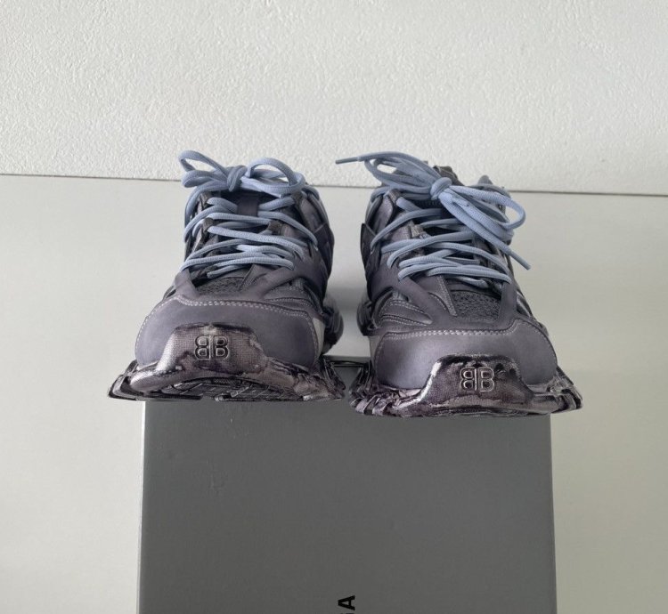 Balenciaga track blue eu42 purple