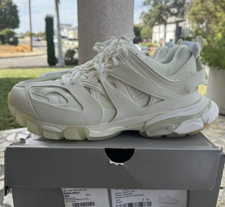 Balenciaga Track glow bundle of 2 pairs