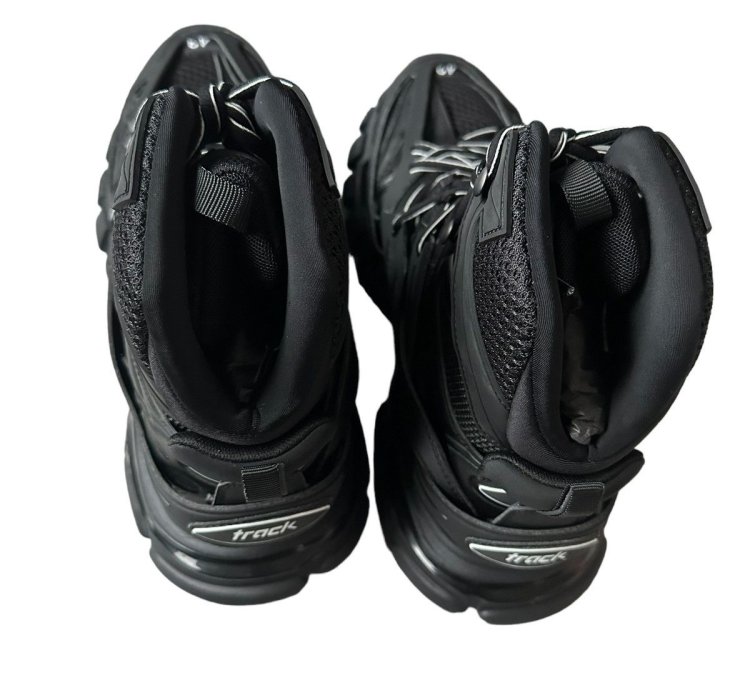 Balenciaga track hike black