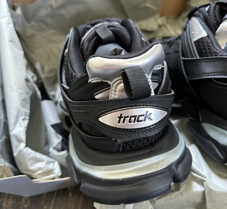 Balenciaga Track Runner
