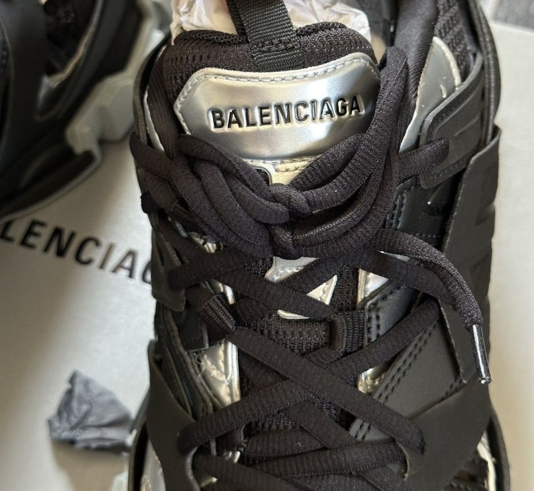 Balenciaga Track Runner