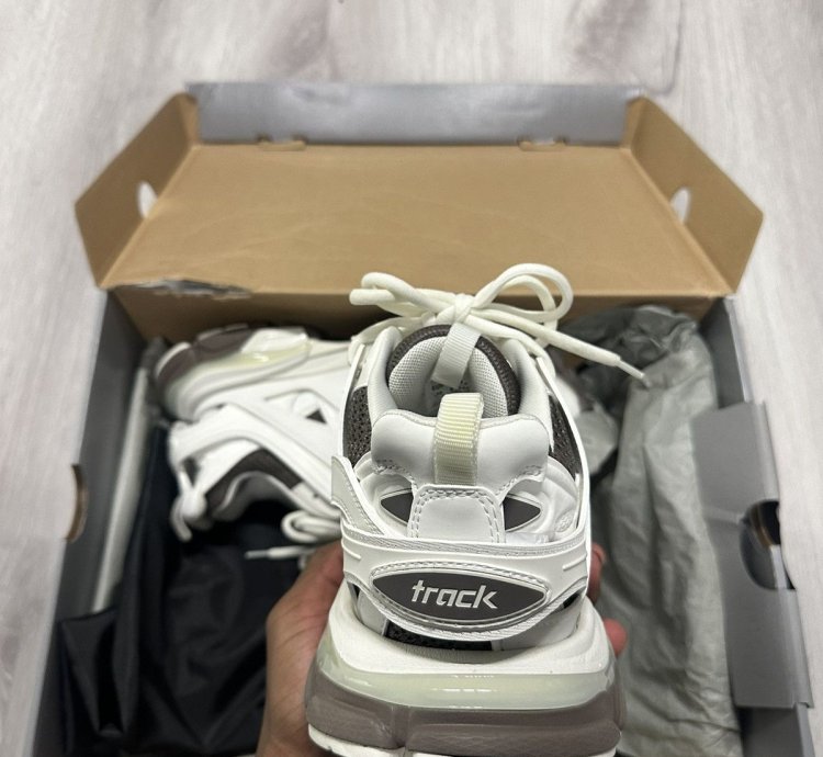 Balenciaga Track Runner