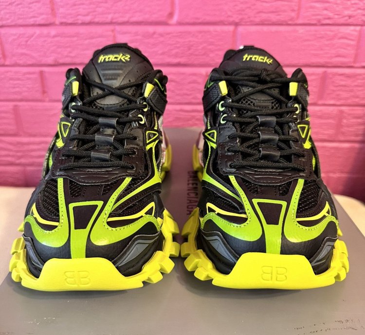 Balenciaga track runners 2 8 41