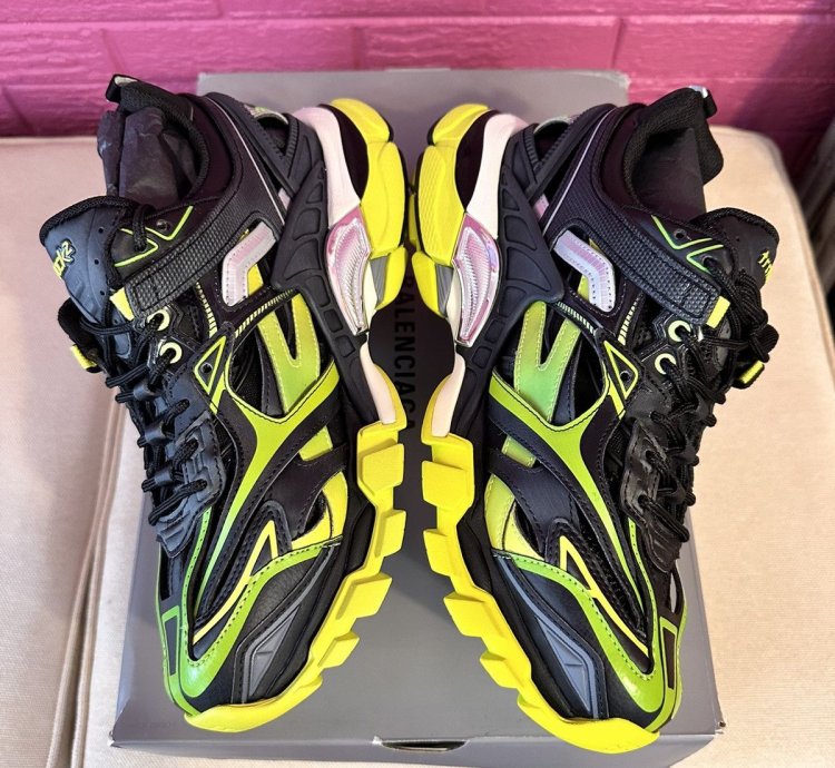 Balenciaga track runners 2 8 41