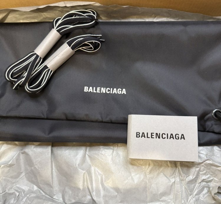 Balenciaga Track Sneaker (Black)