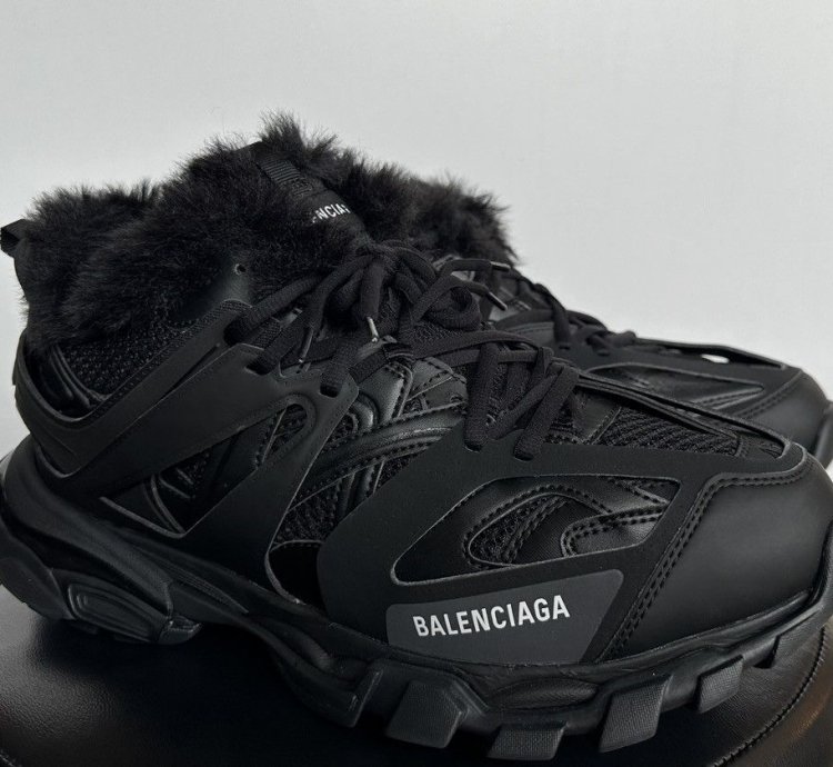 Balenciaga Track Sneaker Faux-Fur Balck 45