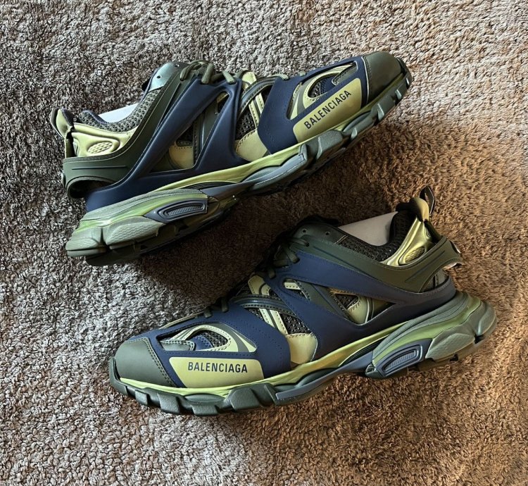 BALENCIAGA TRACK SNEAKER KHAKI DARK GREY GREEN SIZE 12 45