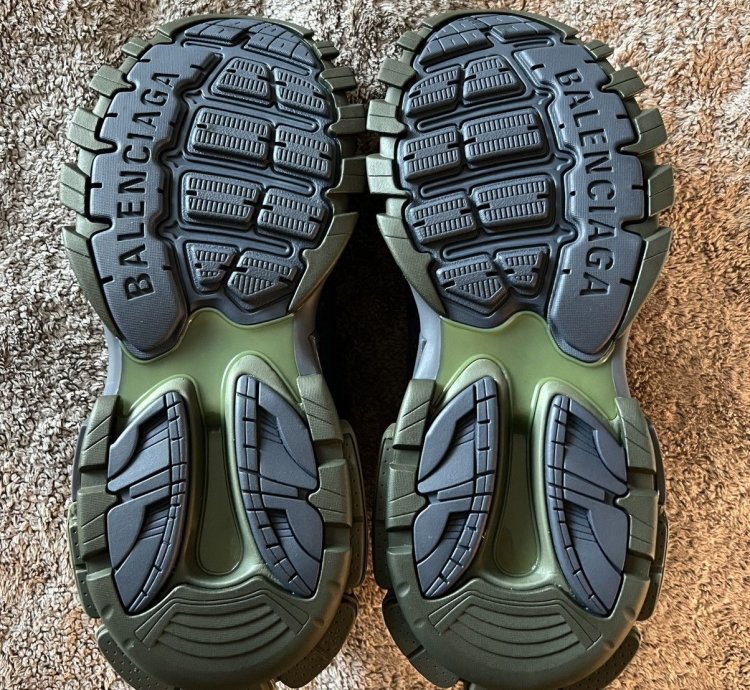 BALENCIAGA TRACK SNEAKER KHAKI DARK GREY GREEN SIZE 12 45