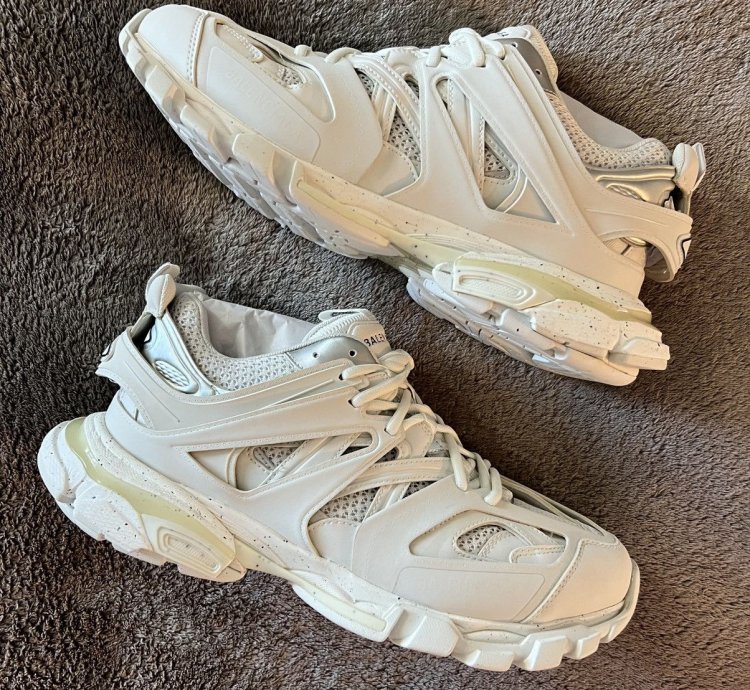 BALENCIAGA TRACK SNEAKER WHITE SIZE 44 11 NEW