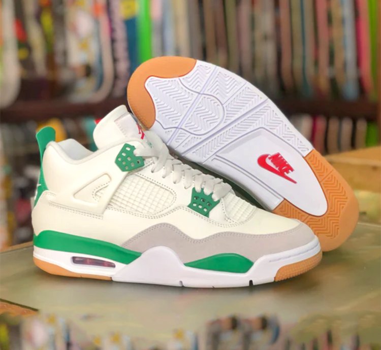 Jordan 4 Retro SB " Pine Green "