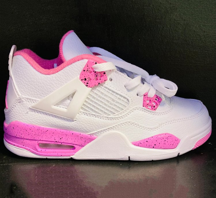 Nike Air Jordan 4 “ Pink Oreo ”