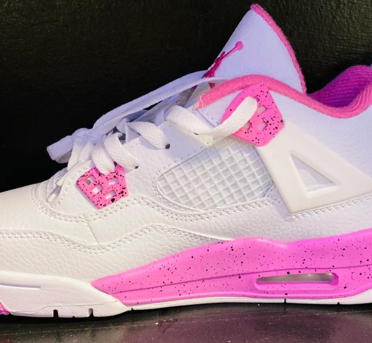 Nike Air Jordan 4 “ Pink Oreo ”