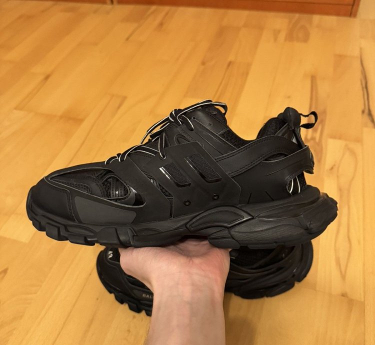 Balenciaga Track Triple Black