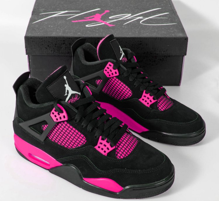 Jordan 4 “ Pink Thunder ”