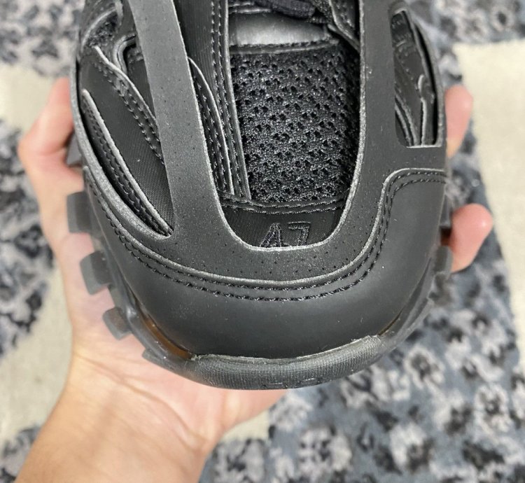Balenciaga Tracks Size 14US 47EU