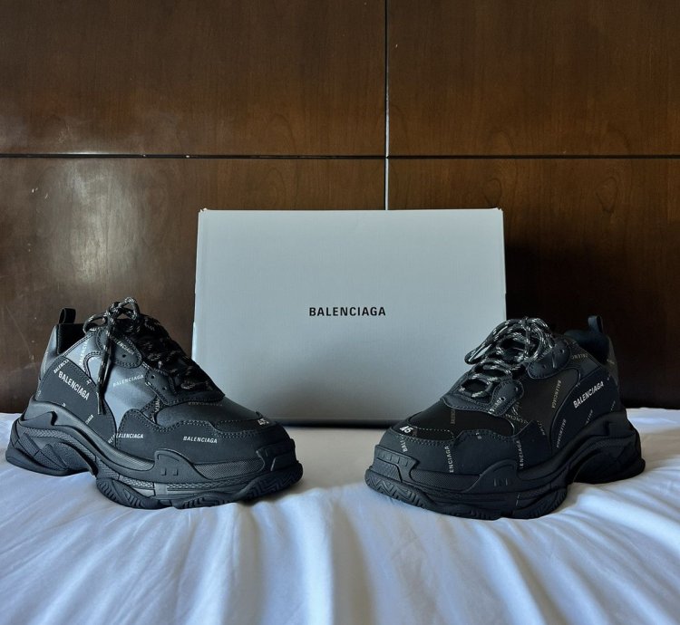 Balenciaga Triple (All over)