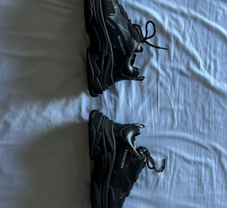 Balenciaga Triple (All over)