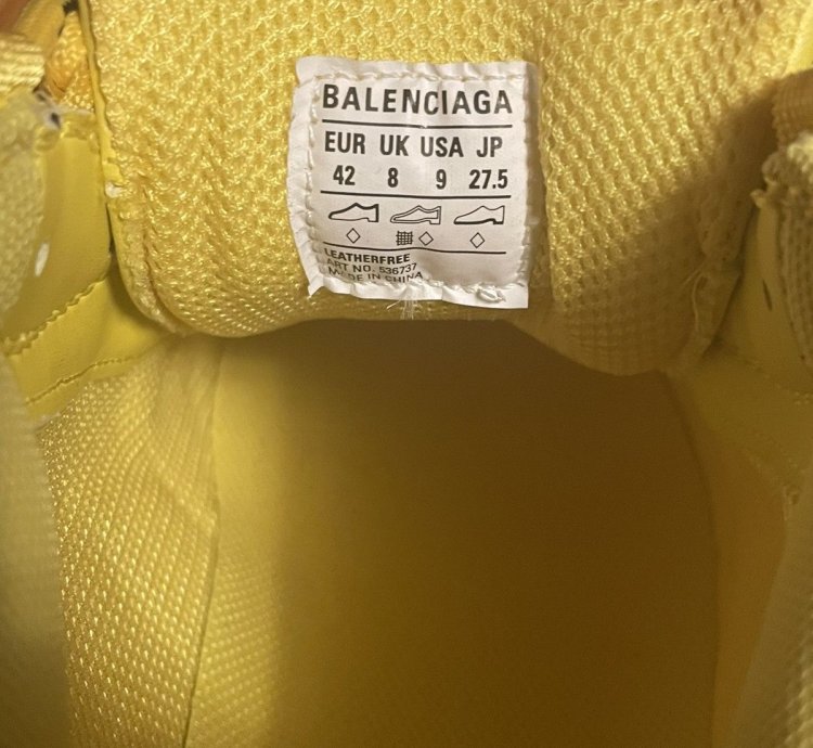 Balenciaga Triple allover logo yellow black