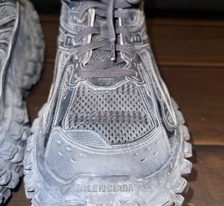 Balenciaga Triple Black Defender Size 10 Runner Track