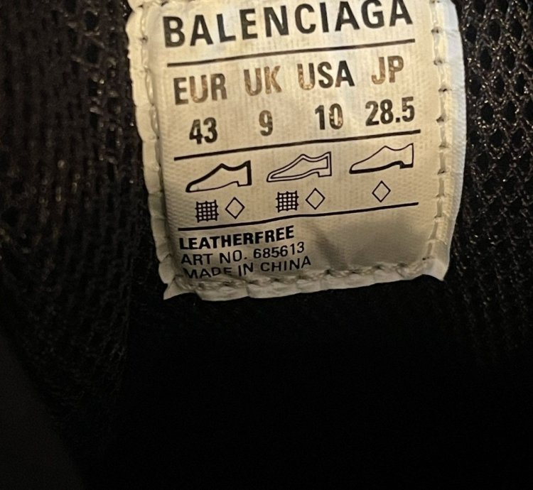 Balenciaga Triple Black Defender Size 10 Runner Track