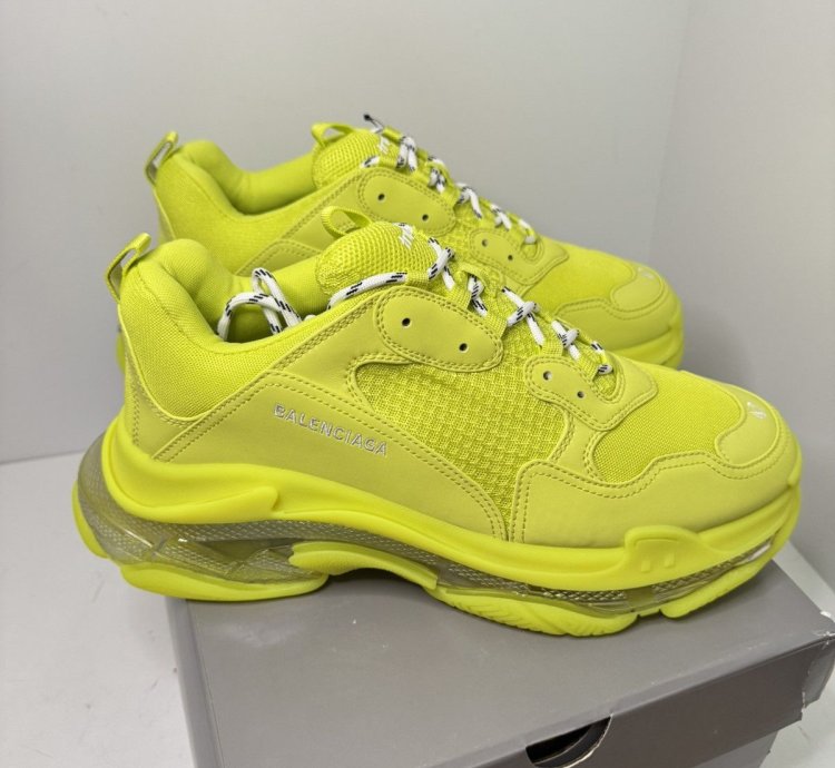 Balenciaga Triple Men Sneakers Fluo Yellow