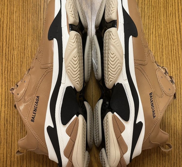 Balenciaga Triple Sneaker Beige Sand