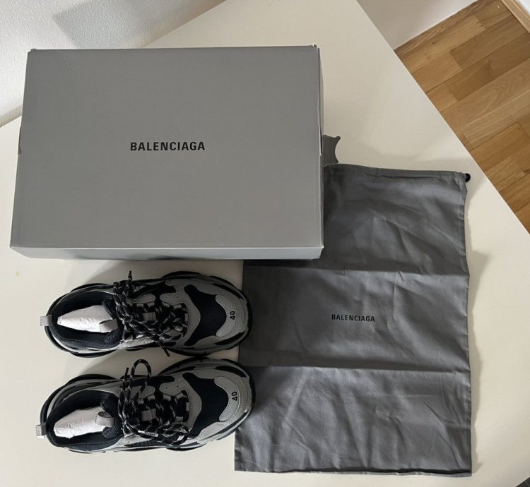 Balenciaga Triple Sz 40