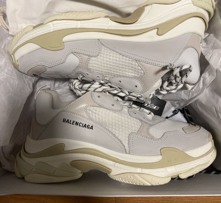 Balenciaga Triple White (2019)