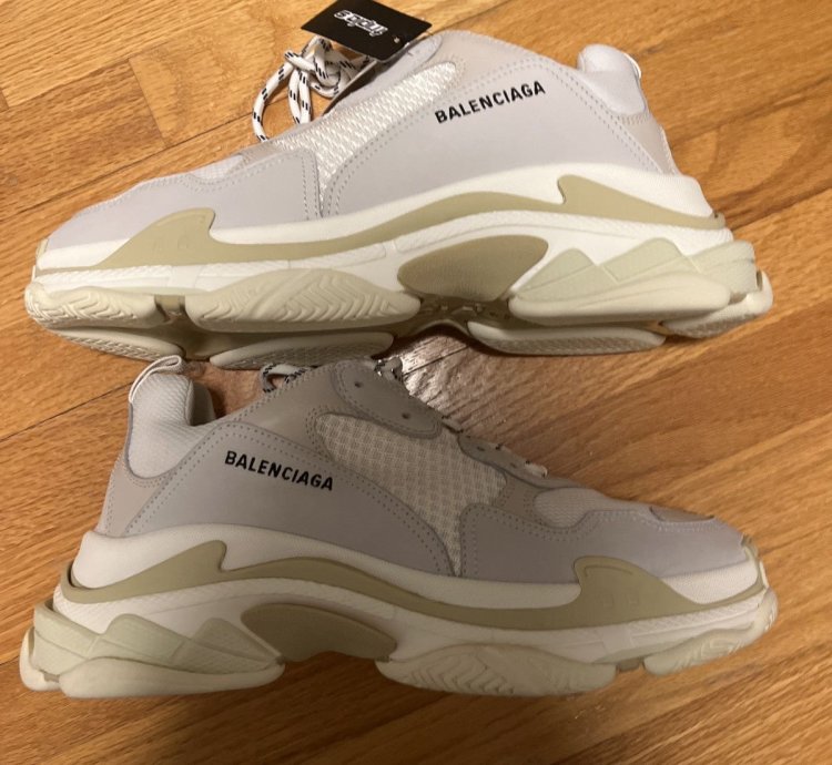 Balenciaga Triple White (2019)