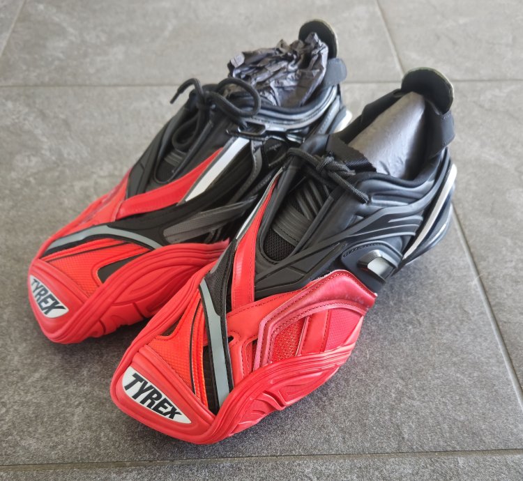 Balenciaga Tyrex Red Black