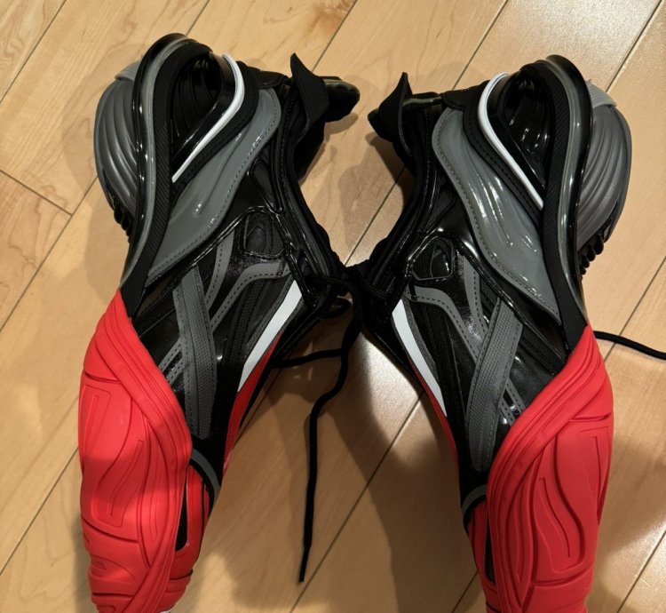 Balenciaga tyrex size 42