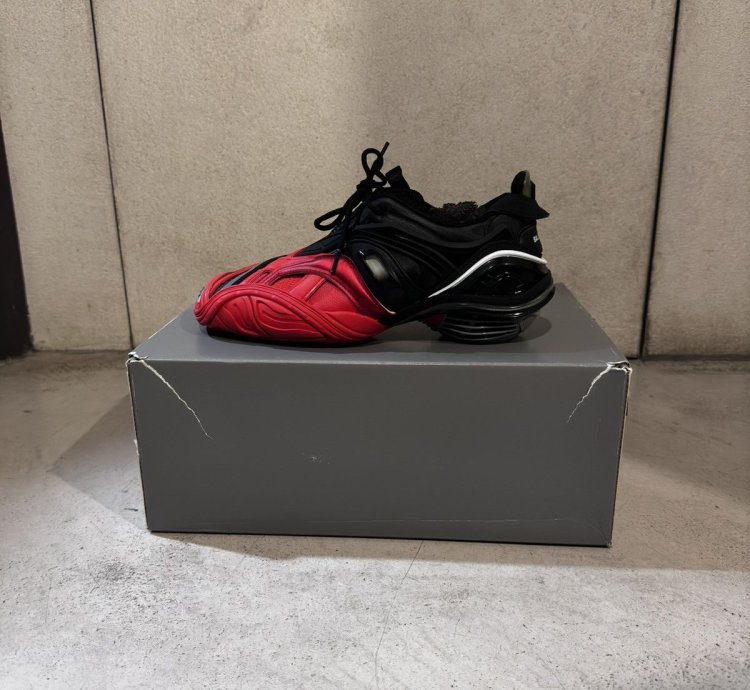 Balenciaga Tyrex Sneaker Red