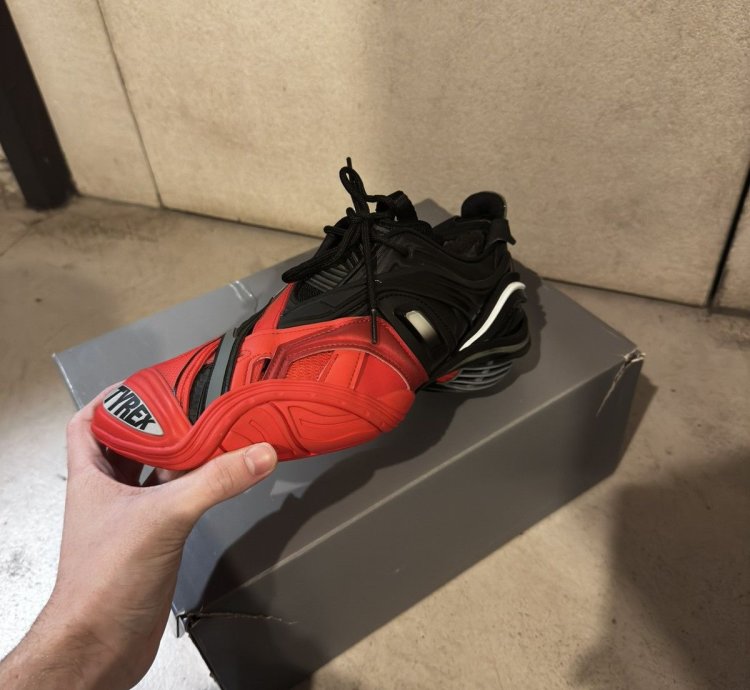 Balenciaga Tyrex Sneaker Red