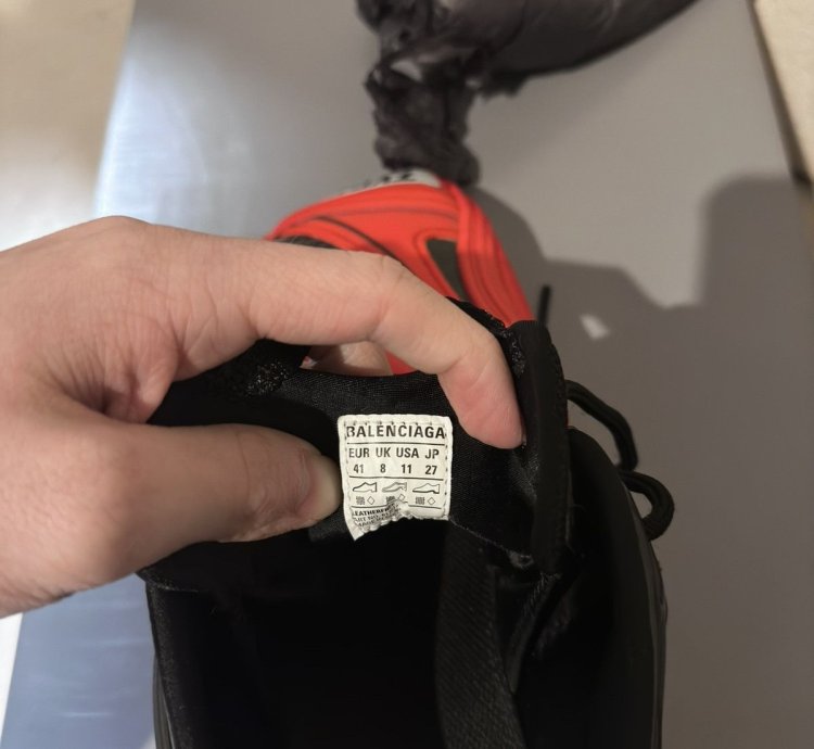 Balenciaga Tyrex Sneaker Red