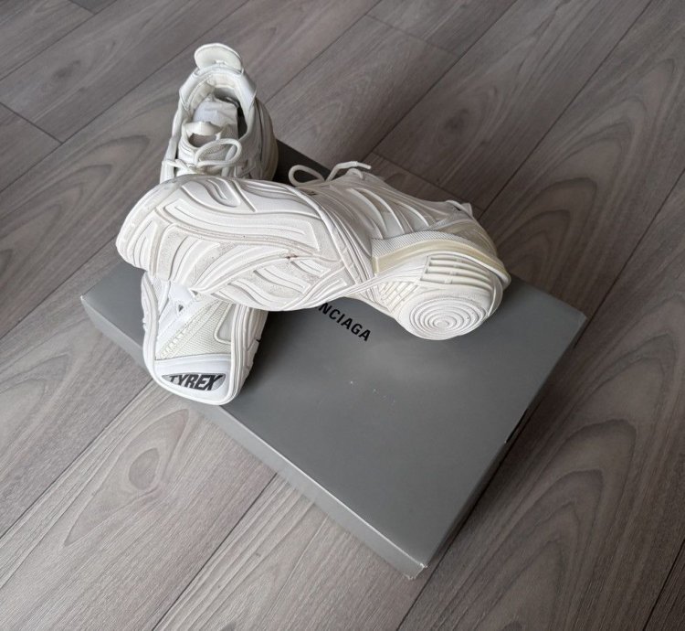 Balenciaga tyrex white