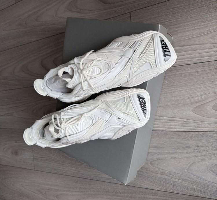Balenciaga tyrex white