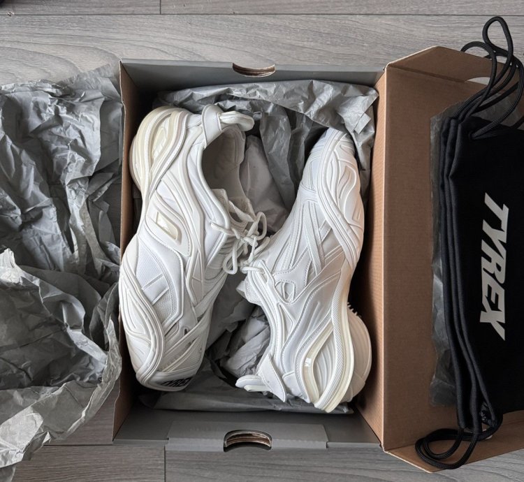 Balenciaga tyrex white