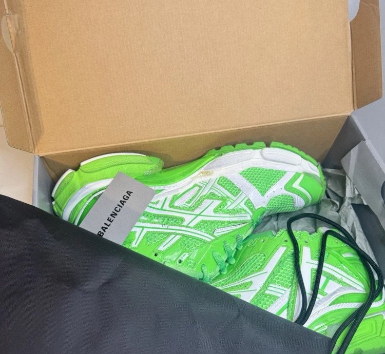 Balenciaga Upper Mesh Rubber Runner in Fluo Green White