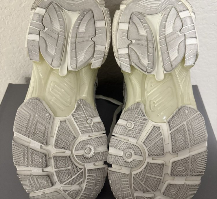 Balenciaga White Runner High Top Sneaker (44)