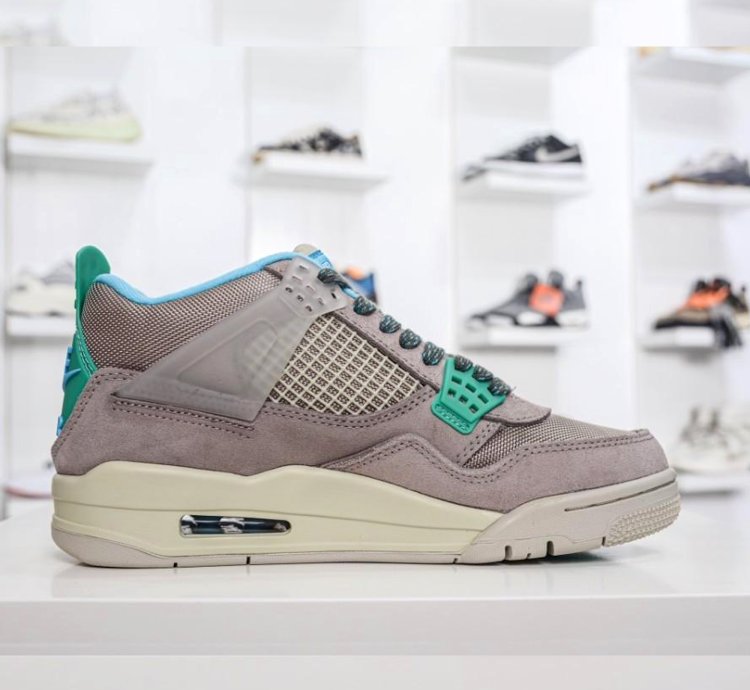 Jordan 4 Retro " Union LA Taupe Haze "