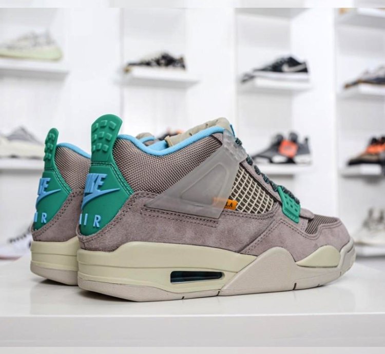 Jordan 4 Retro " Union LA Taupe Haze "