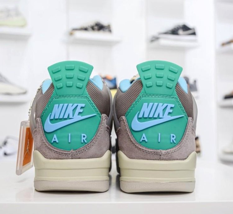 Jordan 4 Retro " Union LA Taupe Haze "