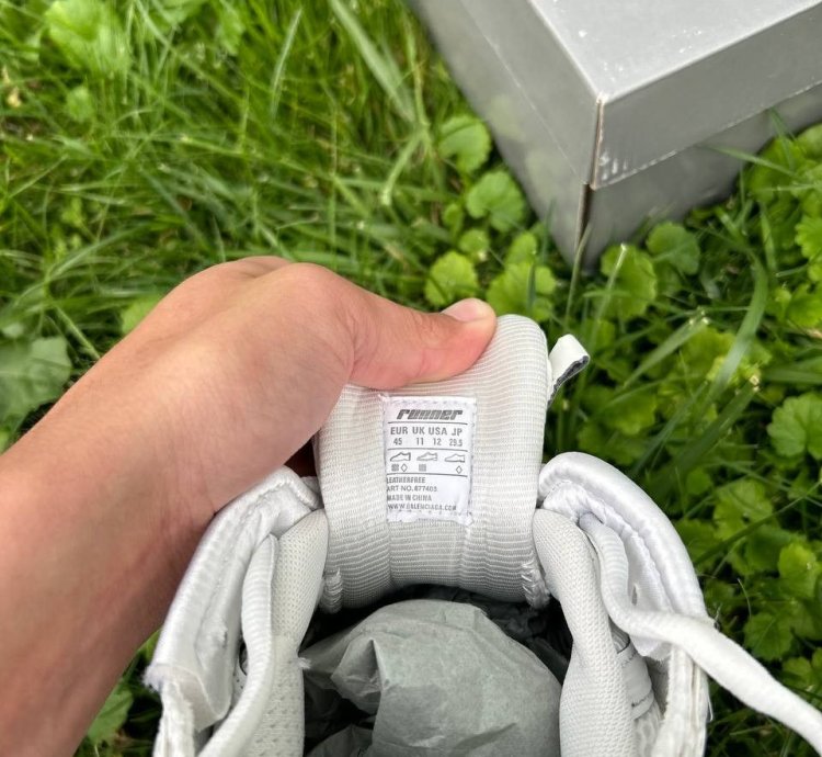 Balenciaga White Runner Sneakers Brandly New With Box