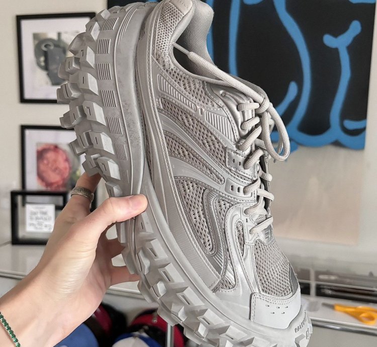 BALENCIAGA XL DEFENDER SNEAKERS