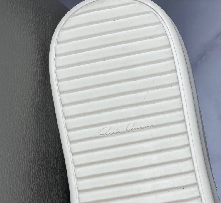 Black Leather Mainline Ramone High