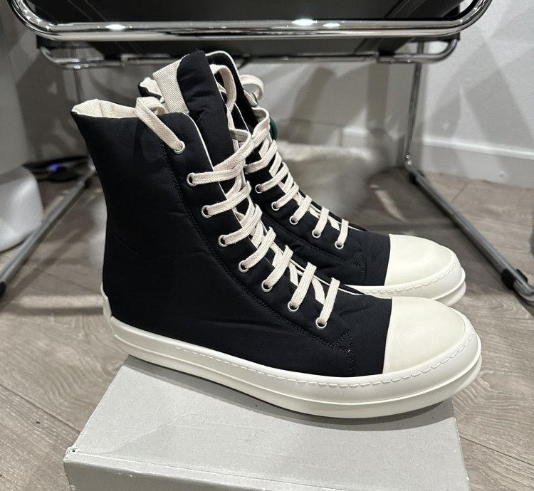 BNIB FW22 Padded Nylon Backplate Ramone High Sneakers 43 5