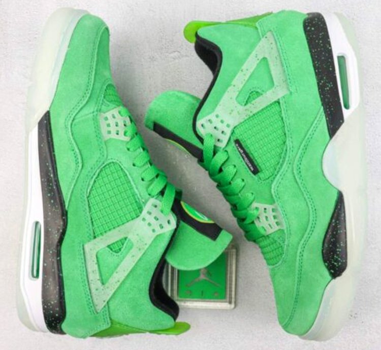 Jordan 4 Retro " Wahlburgers " - AJ4A61426 LN4