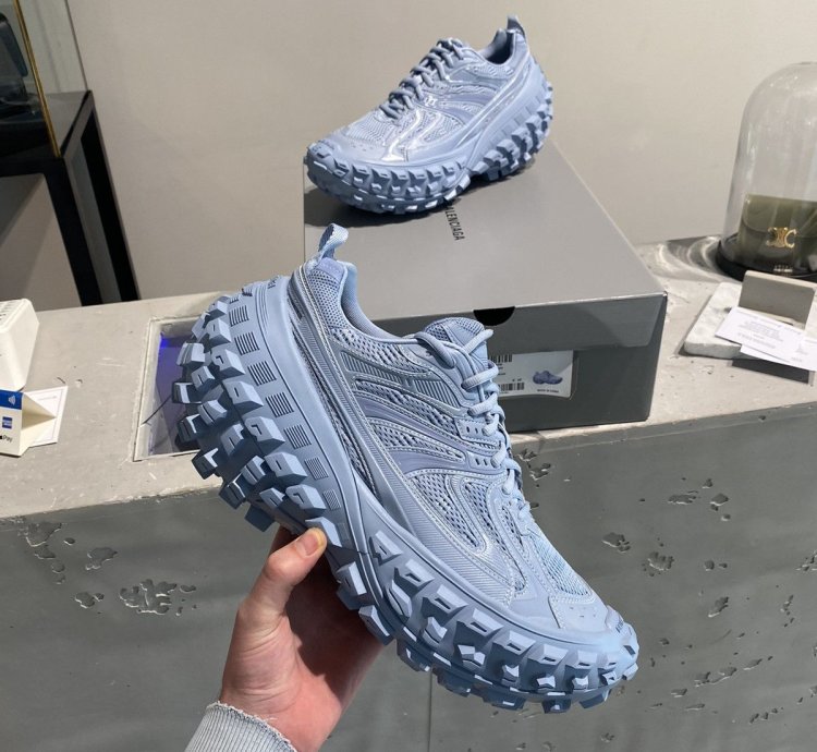 BNWT Balenciaga Defender Bouncer Sneaker