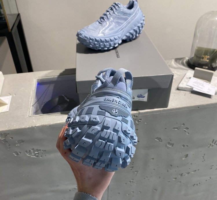 BNWT Balenciaga Defender Bouncer Sneaker