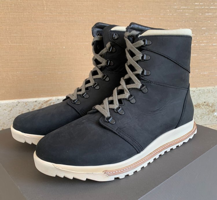 Dirt Grafton Lace Up Sneaker in Black